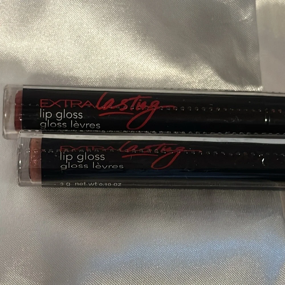 Avon Everlasting Lip Gloss  (2) “Lingering Mauve” & “Lingering Plum”
